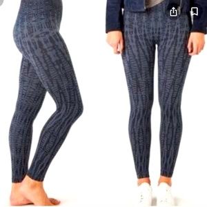 Spanx Cropped Leggings Grey and Black XL